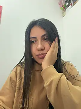 Snapshot of miel_latina chatting on 1, 7, 2026 miel latina online show from 1, 7, 2026