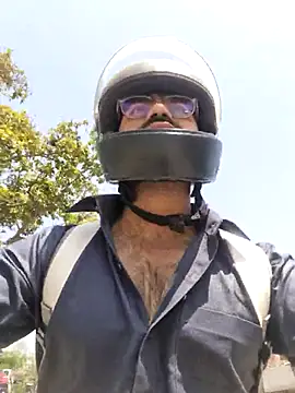 YoursThickDick online show from 16, 4, 2026