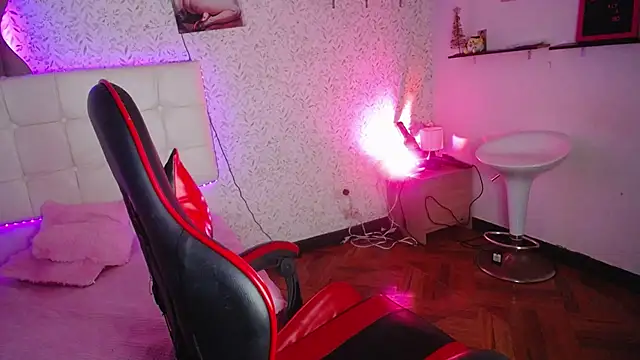 Snapshot of manelike_ chatting on 10, 10, 2025 manelike online show from 10, 10, 2025