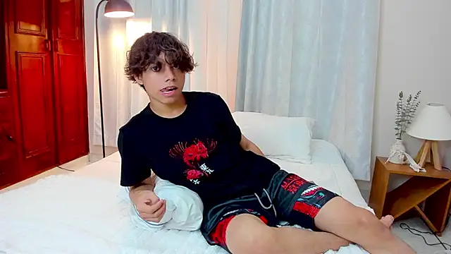 Snapshot of Honeymoon_sariel chatting on 9, 10, 2025 Honeymoon sariel online show from 9, 10, 2025