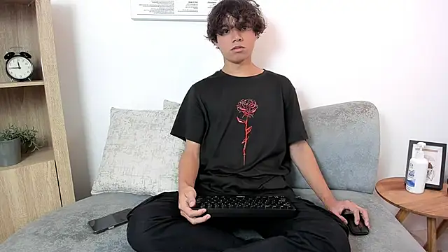 Snapshot of Honeymoon_sariel chatting on 12, 10, 2025 Honeymoon sariel online show from 12, 10, 2025