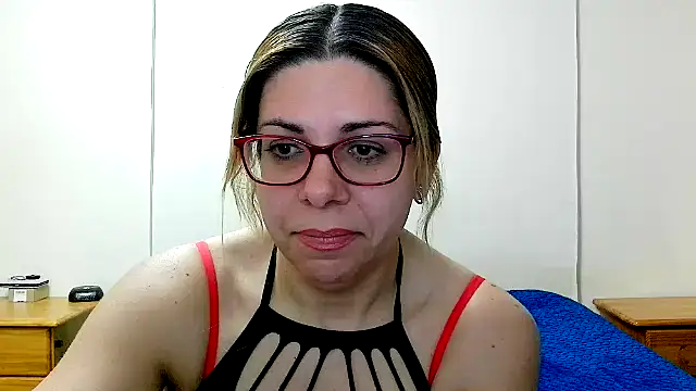 Snapshot of MysticBlue69 chatting on 5, 7, 2026 MysticBlue69 online show from 5, 7, 2026