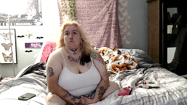 Snapshot of vanessraine chatting on 17, 6, 2026 vanessraine online show from 17, 6, 2026