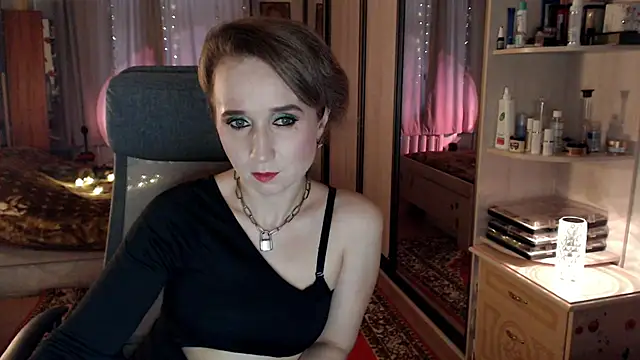 ClassyInna online show from 30, 10, 2025