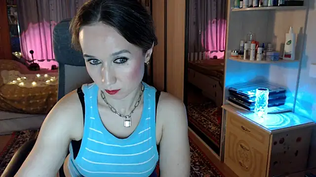 ClassyInna online show from 28, 11, 2025