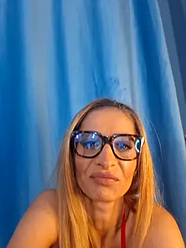 aellabeyonce online show from 25, 10, 2025