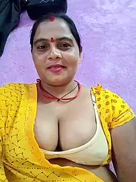 Snapshot of Hot_komal1 chatting on 18, 10, 2025 Hot komal1 online show from 18, 10, 2025