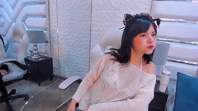 Snapshot of TatiLee chatting on 24, 9, 2025 TatiLee online show from 24, 9, 2025