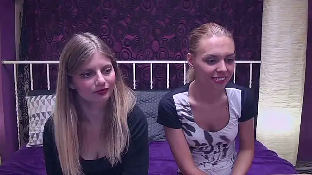 BlondeWitches online show from 8, 11, 2025