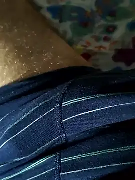 Snapshot of scalp_ello chatting on 17, 12, 2025 scalp ello online show from 17, 12, 2025