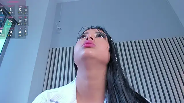 Snapshot of lenay_evans chatting on 21, 10, 2025 lenay evans online show from 21, 10, 2025
