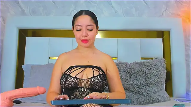 Snapshot of MiaFarkash chatting on 19, 9, 2025 MiaFarkash online show from 19, 9, 2025