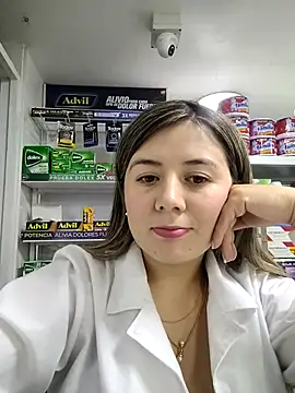 Snapshot of Sophie_del_Castillo chatting on 17, 1, 2026 Sophie del Castillo online show from 17, 1, 2026
