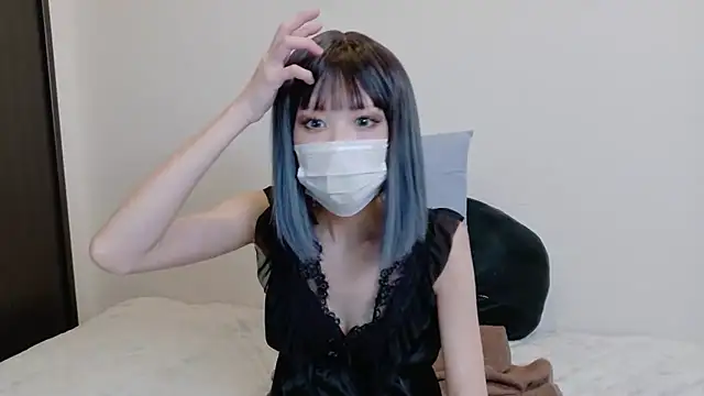 sarina at online show from 3, 6, 2026