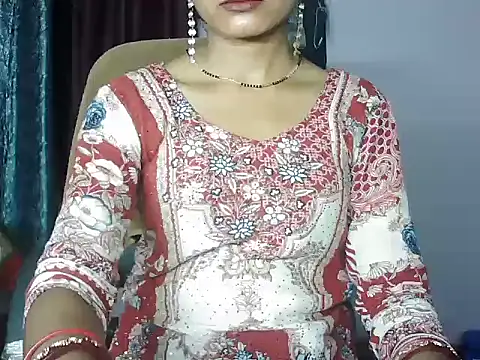 Snapshot of ROSE_GOLDE chatting on 22, 7, 2026 ROSE GOLDE online show from 22, 7, 2026