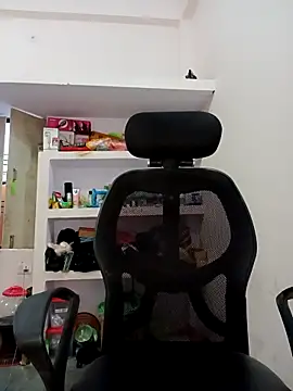 Snapshot of hotmanshi chatting on 10, 10, 2025 hotmanshi online show from 10, 10, 2025