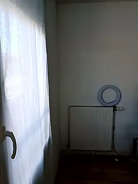 iamlalamilano online show from 8, 4, 2026