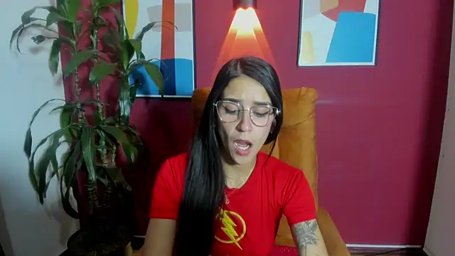 Snapshot of DanielaMonroe chatting on 9, 1, 2026 DanielaMonroe online show from 9, 1, 2026