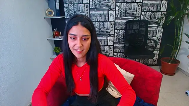 Snapshot of DanielaMonroe chatting on 14, 5, 2026 DanielaMonroe online show from 14, 5, 2026