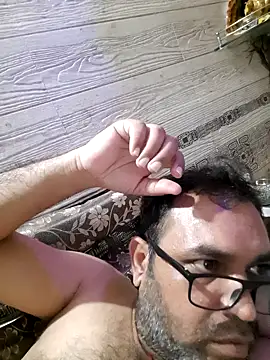 Hot-boy077 online show from 28, 3, 2026