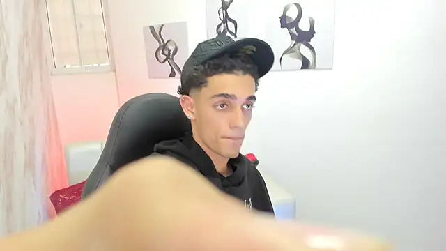 Snapshot of nathan_shimmer chatting on 25, 9, 2025 nathan shimmer online show from 25, 9, 2025