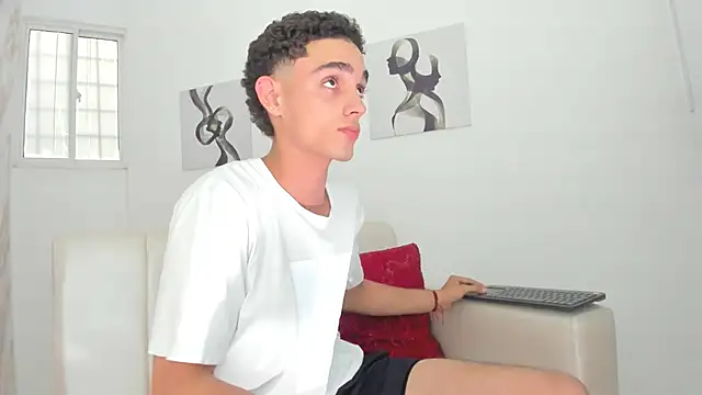 Snapshot of nathan_shimmer chatting on 1, 10, 2025 nathan shimmer online show from 1, 10, 2025