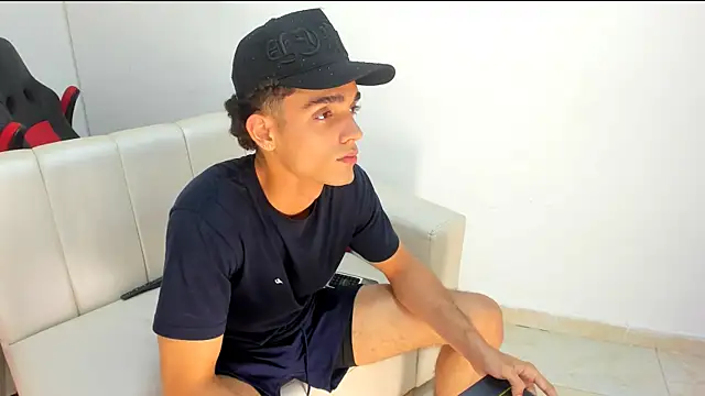 Snapshot of nathan_shimmer chatting on 17, 10, 2025 nathan shimmer online show from 17, 10, 2025