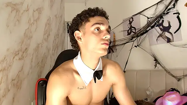 Snapshot of nathan_shimmer chatting on 27, 10, 2025 nathan shimmer online show from 27, 10, 2025