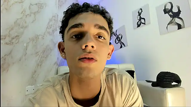 Snapshot of nathan_shimmer chatting on 7, 11, 2025 nathan shimmer online show from 7, 11, 2025