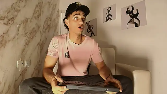 Snapshot of nathan_shimmer chatting on 16, 11, 2025 nathan shimmer online show from 16, 11, 2025