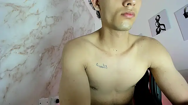 Snapshot of nathan_shimmer chatting on 24, 11, 2025 nathan shimmer online show from 24, 11, 2025