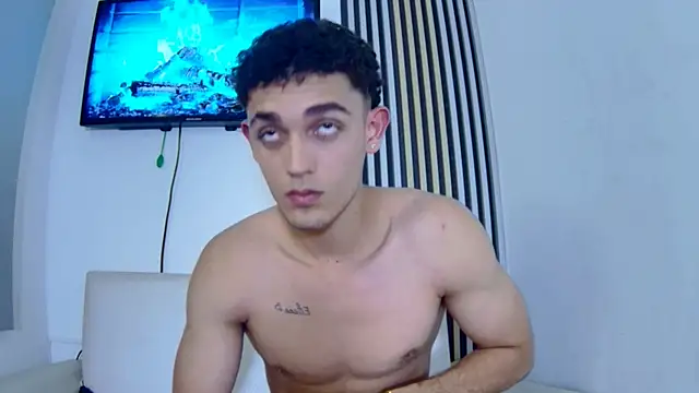 Snapshot of nathan_shimmer chatting on 13, 12, 2025 nathan shimmer online show from 13, 12, 2025