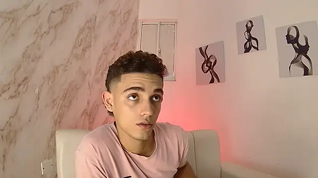 Snapshot of nathan_shimmer chatting on 8, 4, 2026 nathan shimmer online show from 8, 4, 2026