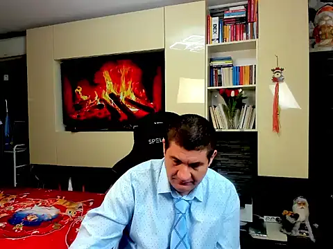 SpartacusDaddy48 online show from 1, 2, 2026