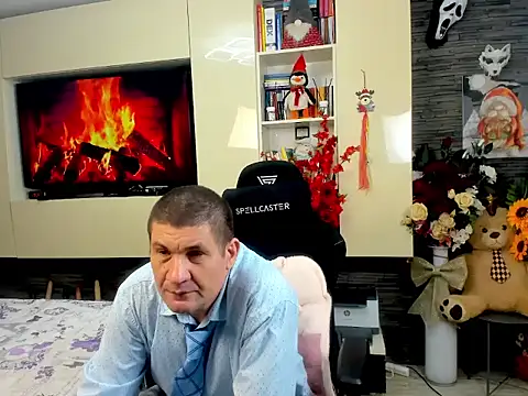 SpartacusDaddy48 online show from 9, 3, 2026