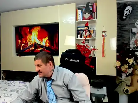 SpartacusDaddy48 online show from 18, 3, 2026