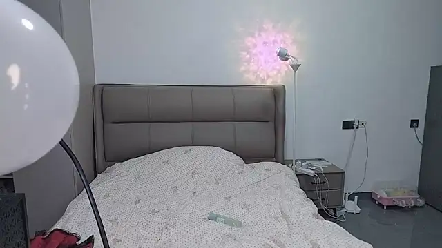 kexin a online show from 24, 10, 2025