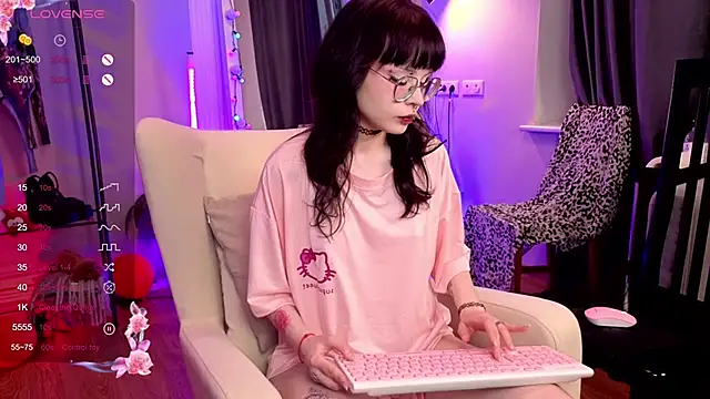 Snapshot of Misa_Perfect chatting on 15, 11, 2025 Misa Perfect online show from 15, 11, 2025