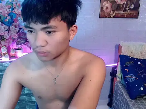 mostwantedtwink online show from 17, 6, 2026