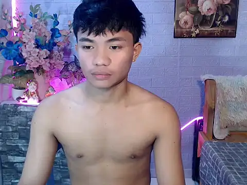 mostwantedtwink online show from 13, 7, 2026