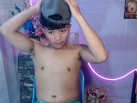 mostwantedtwink online show from 14, 7, 2026