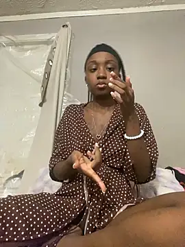 Snapshot of HennessyBaby21 chatting on 13, 3, 2026 HennessyBaby21 online show from 13, 3, 2026