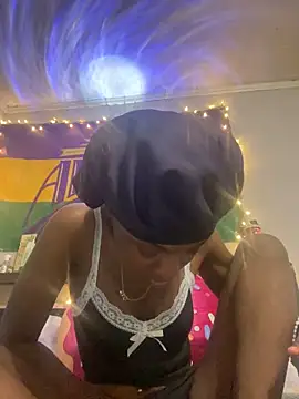 Snapshot of HennessyBaby21 chatting on 1, 4, 2026 HennessyBaby21 online show from 1, 4, 2026