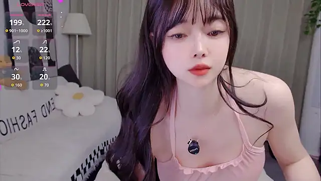 Snapshot of uikyy1 chatting on 6, 4, 2026 uikyy1 online show from 6, 4, 2026