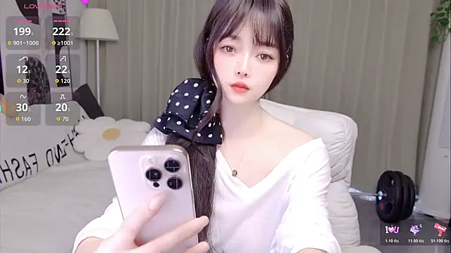 Snapshot of uikyy1 chatting on 10, 4, 2026 uikyy1 online show from 10, 4, 2026