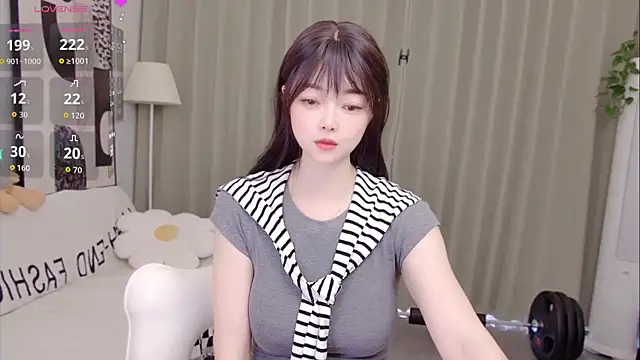 Snapshot of uikyy1 chatting on 13, 4, 2026 uikyy1 online show from 13, 4, 2026