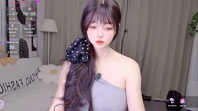 Snapshot of uikyy1 chatting on 14, 4, 2026 uikyy1 online show from 14, 4, 2026