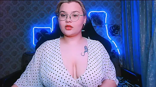 Snapshot of InLoveWithLife26 chatting on 6, 4, 2026 InLoveWithLife26 online show from 6, 4, 2026