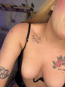 Sara Sophia420 online show from 19, 5, 2026