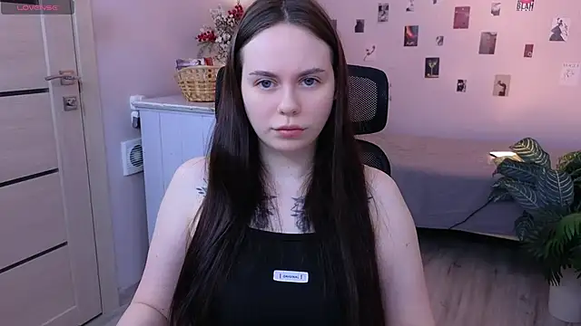 Snapshot of Alice_Moondark chatting on 18, 3, 2026 Alice Moondark online show from 18, 3, 2026